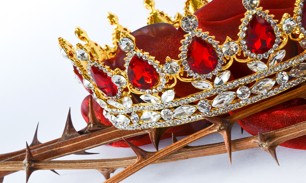 Gold crown and a torn crown